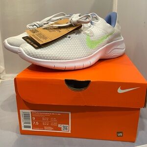 NIB Nike Sz 9 Women’s Flex Experience Run 11 Grey Neon Green Swoosh Sneakers $90